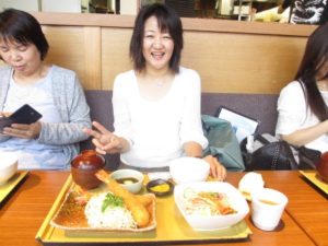 「まるは食堂」へランチ